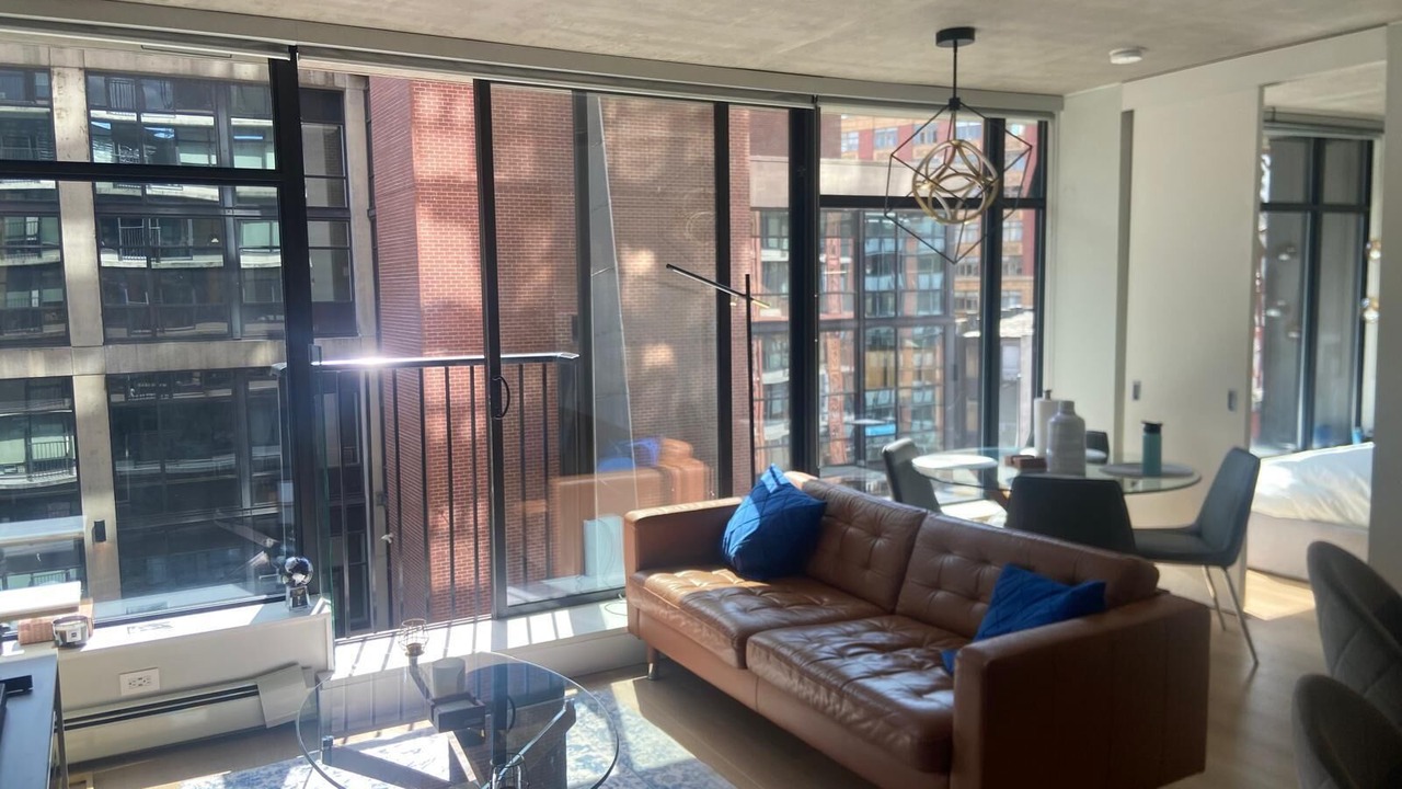 Photo of Livingroom in Gastown