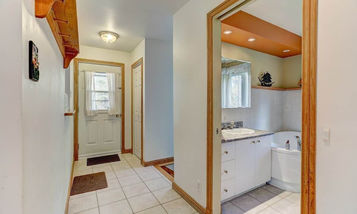 Photo of Bathroom in Chertsey