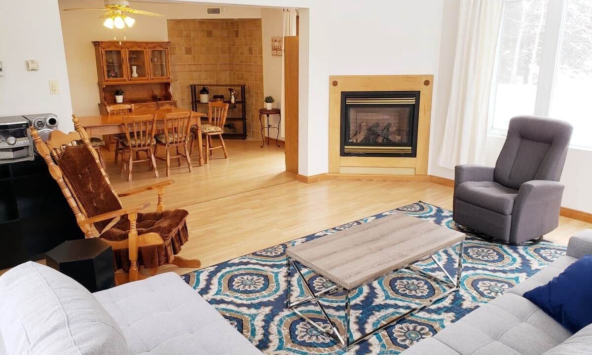 Photo of Livingroom in Chertsey