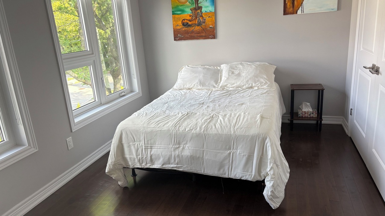 Photo of Bedroom in Rosedale