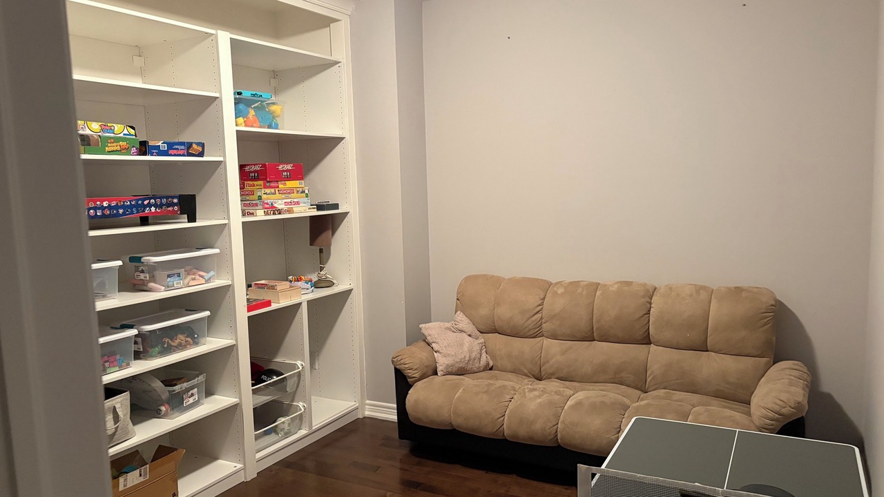 Photo of Livingroom in Rosedale