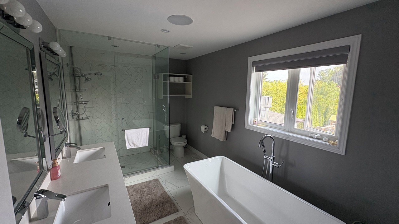 Photo of Bathroom in Rosedale