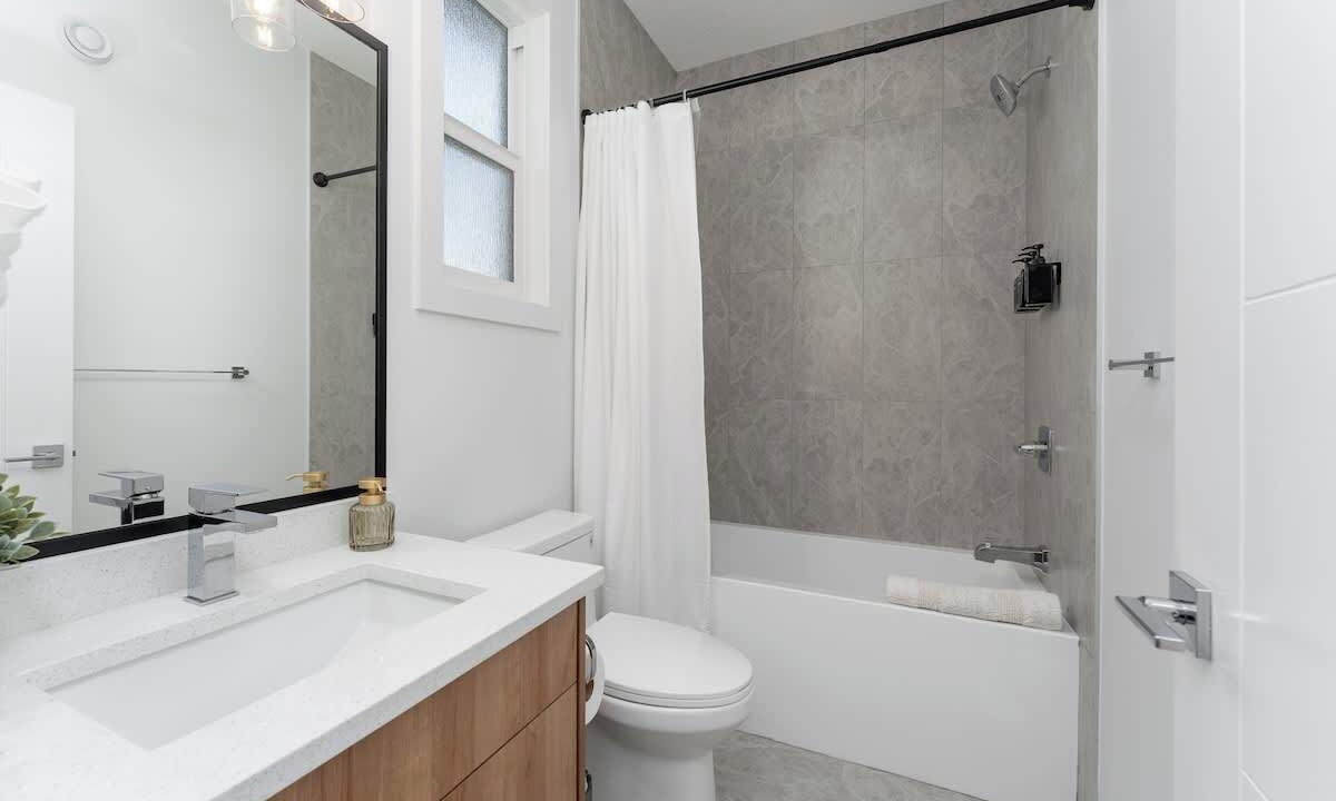 Photo of Bathroom in North Central Edmonton