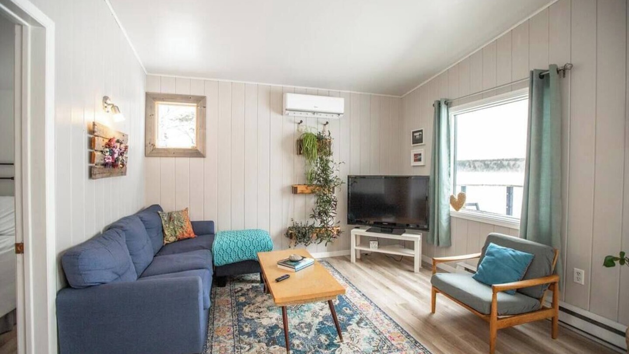 Photo of Livingroom in East Hants