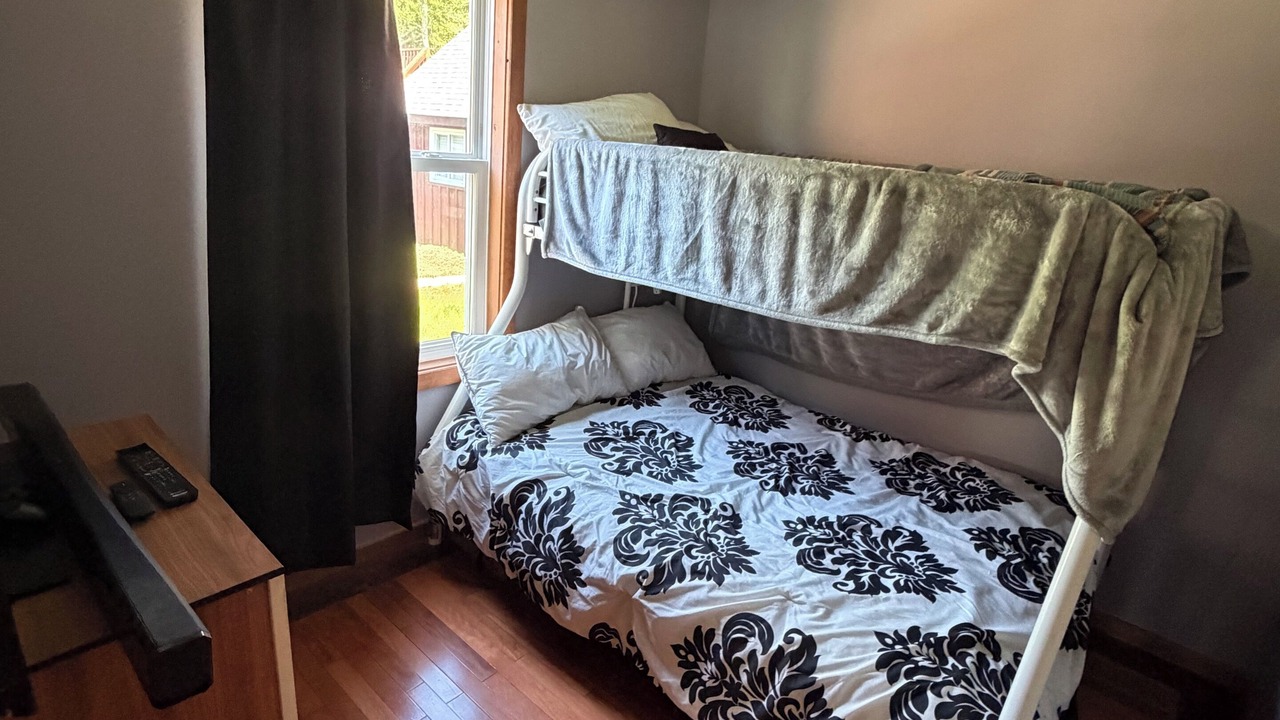 Photo of Bedroom in Turkey Point