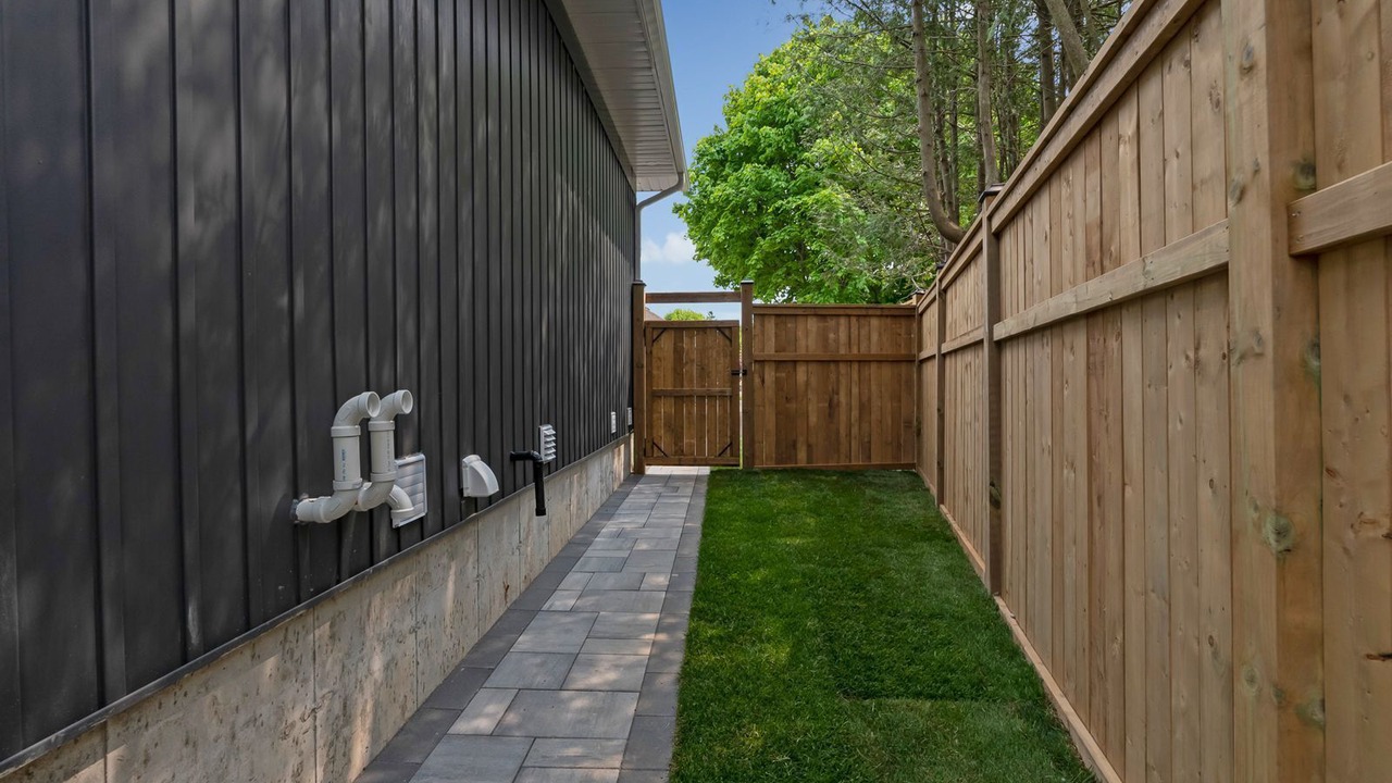 Photo of Outdoor in Bowmanville