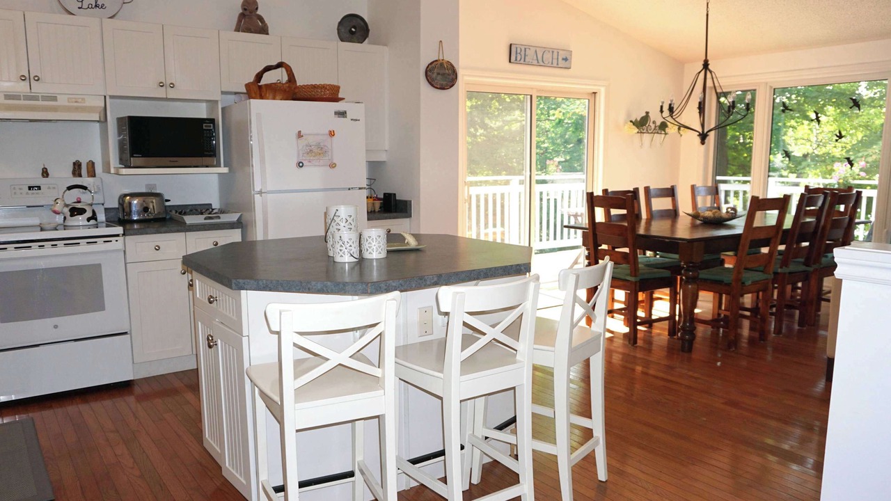 Photo of Kitchen in MacTier