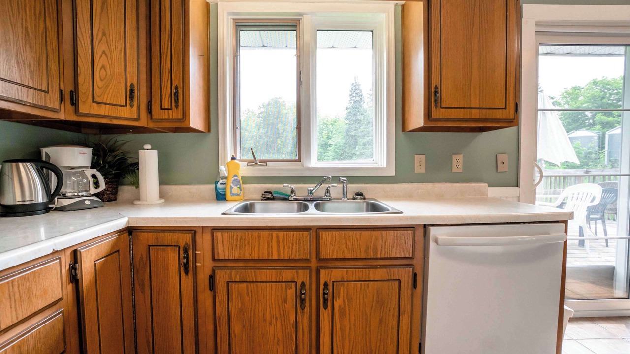 Photo of Kitchen in Lake of Bays
