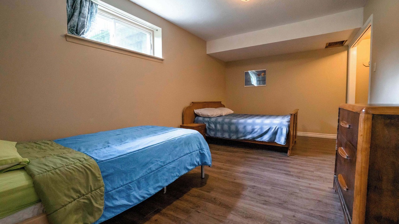 Photo of Bedroom in Lake of Bays