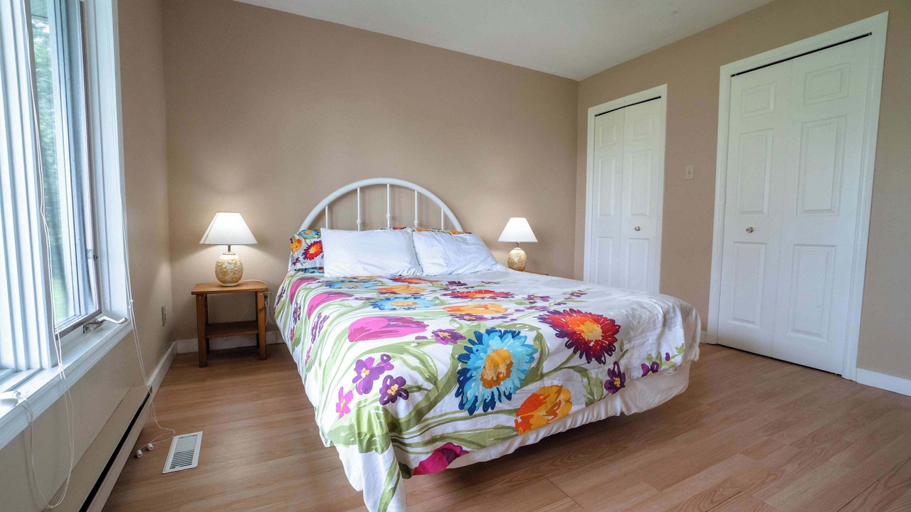 Photo of Bedroom in Lake of Bays