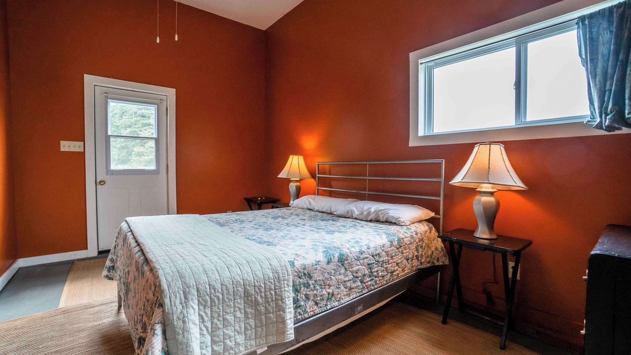 Photo of Bedroom in Lake of Bays