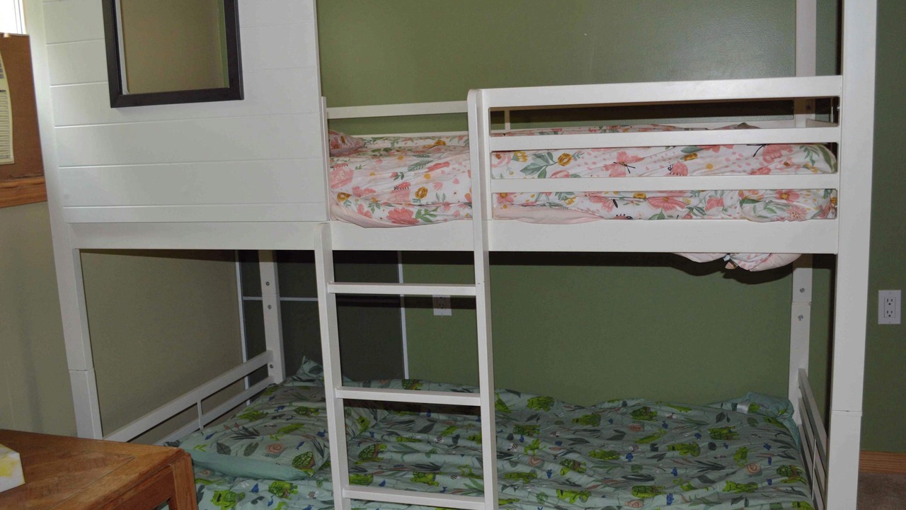 Photo of Bedroom in Burk's Falls