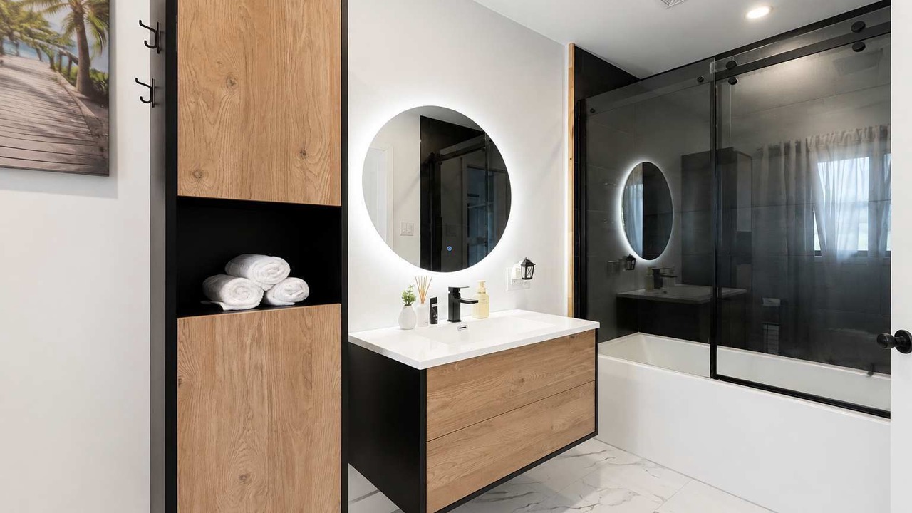 Photo of Bathroom in Perce