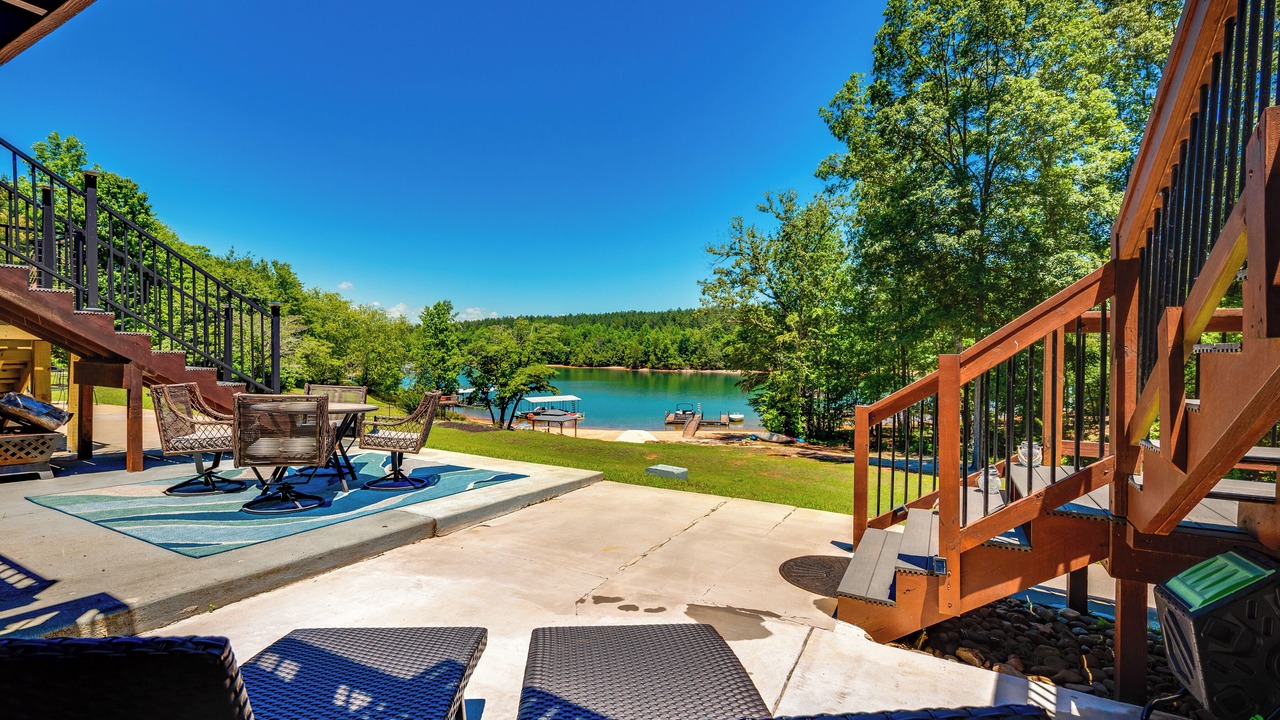 Photo of Outdoor in Seneca