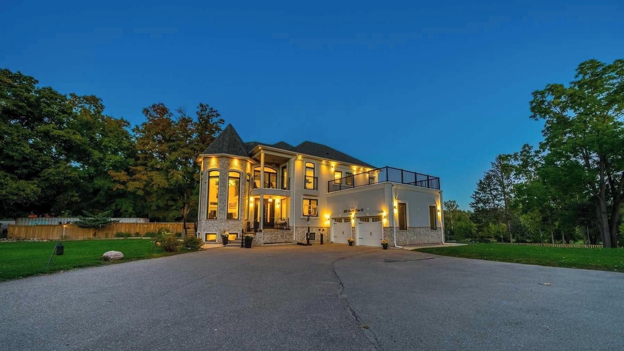 Photo of Outdoor in Brampton