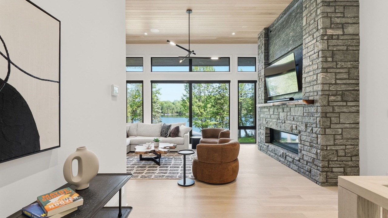 Photo of Livingroom in Huntsville