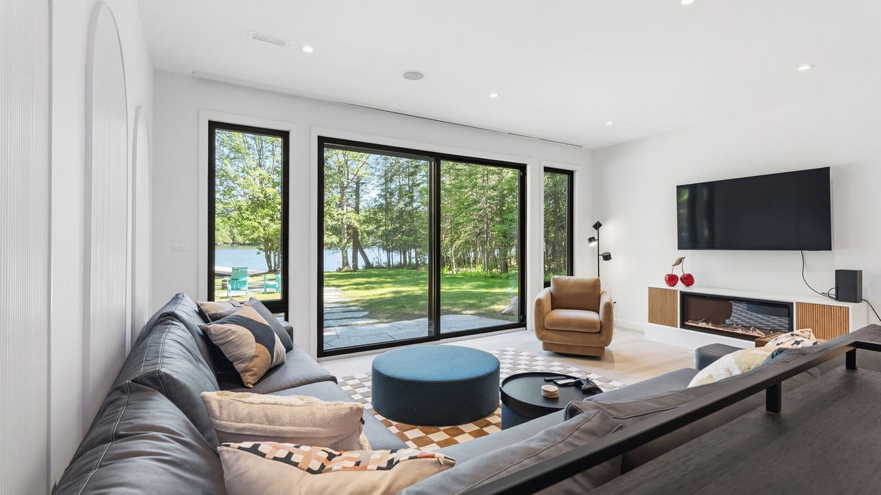 Photo of Livingroom in Huntsville