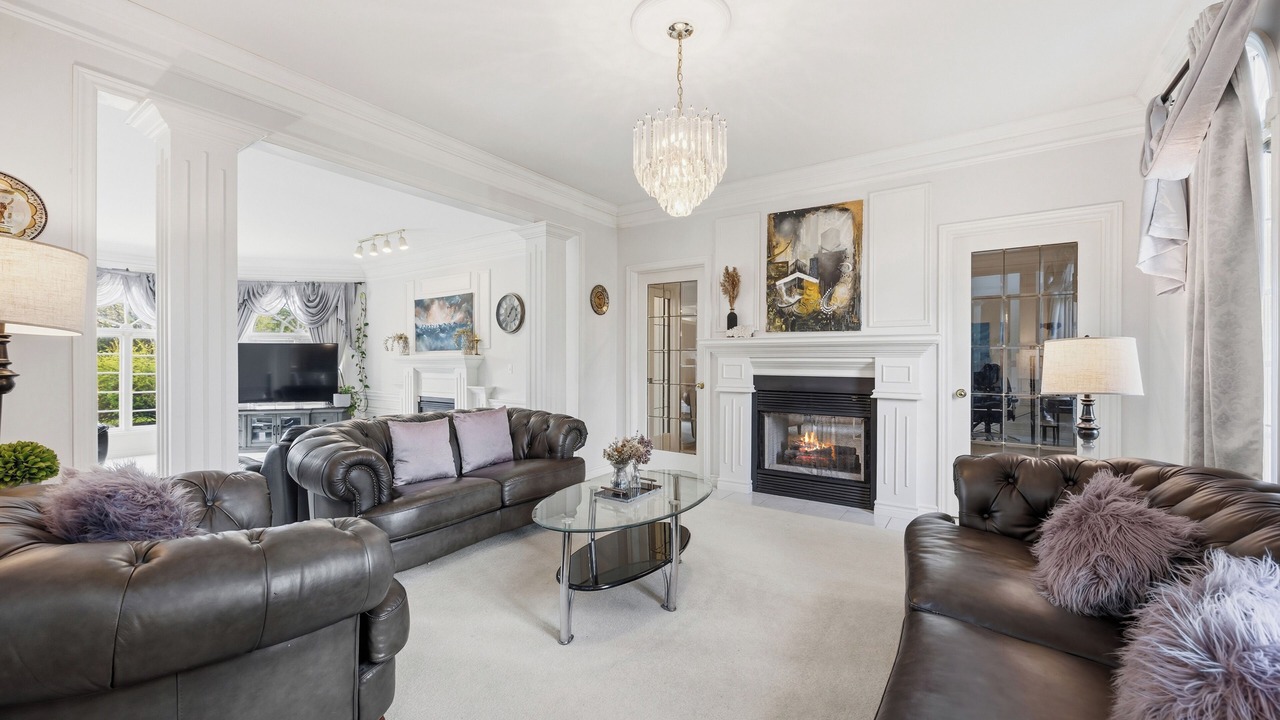 Photo of Livingroom in Sarnia