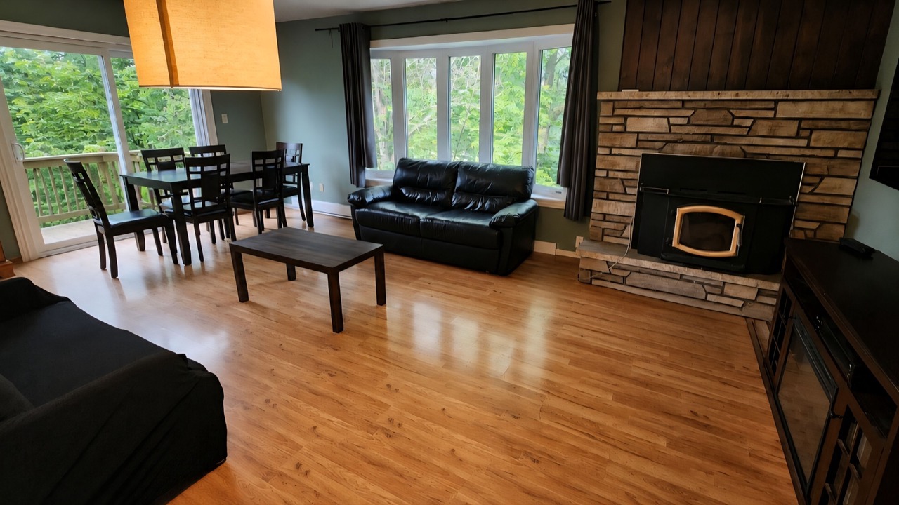 Photo of Livingroom in Kincardine