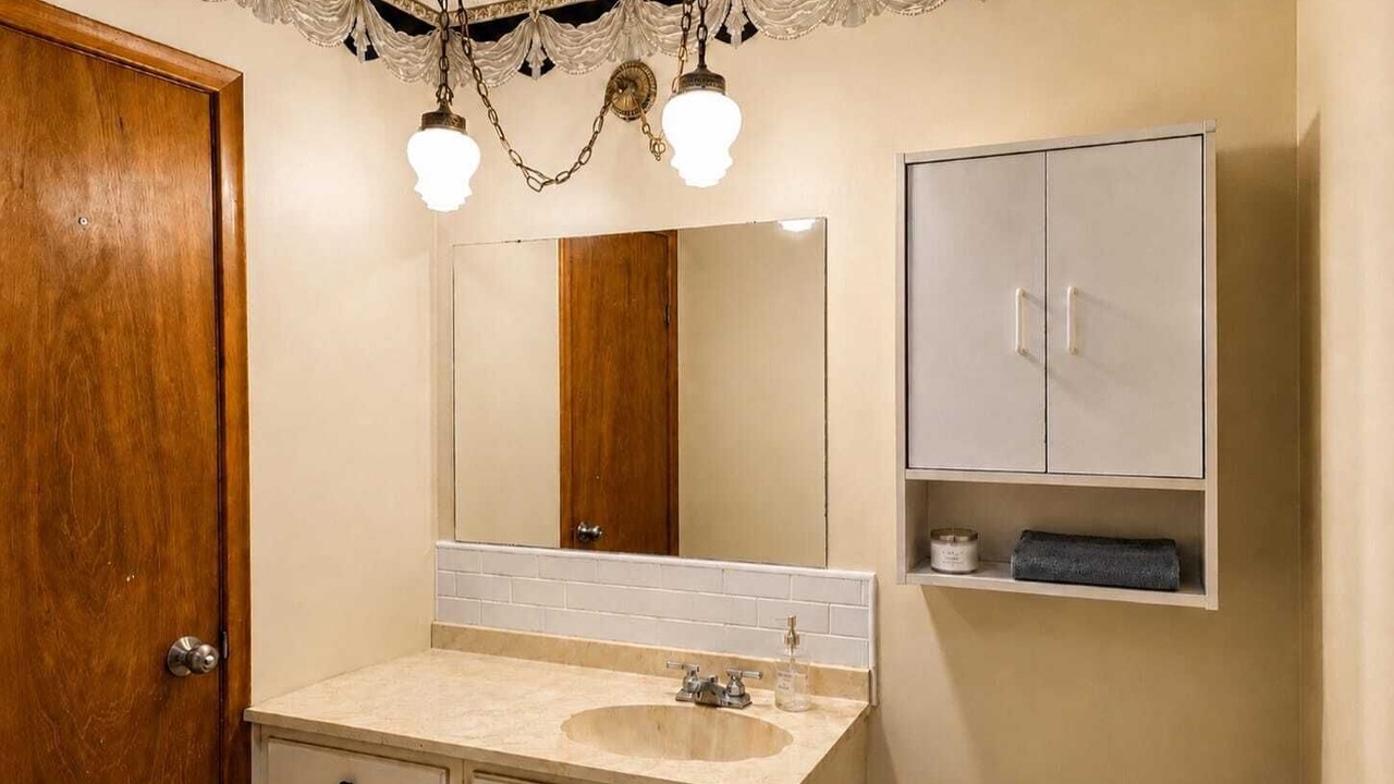 Photo of Bathroom in Kincardine
