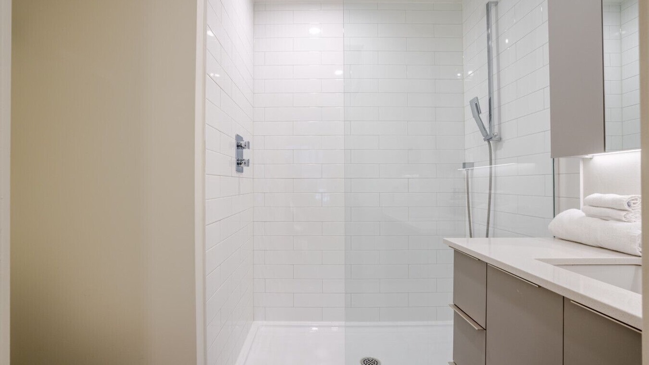 Photo of Bathroom in Cite Multimedia