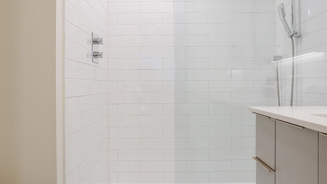 Photo of Bathroom in Cite Multimedia