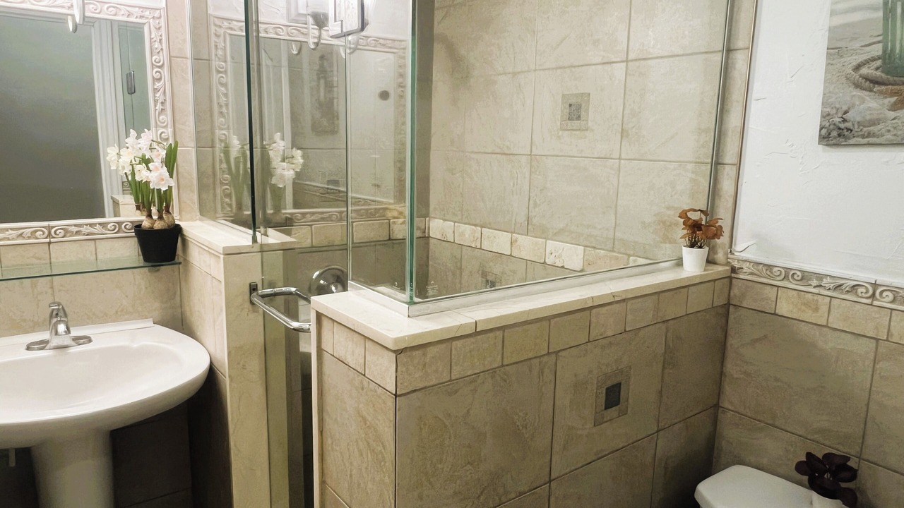 Photo of Bathroom in Newtonbrook