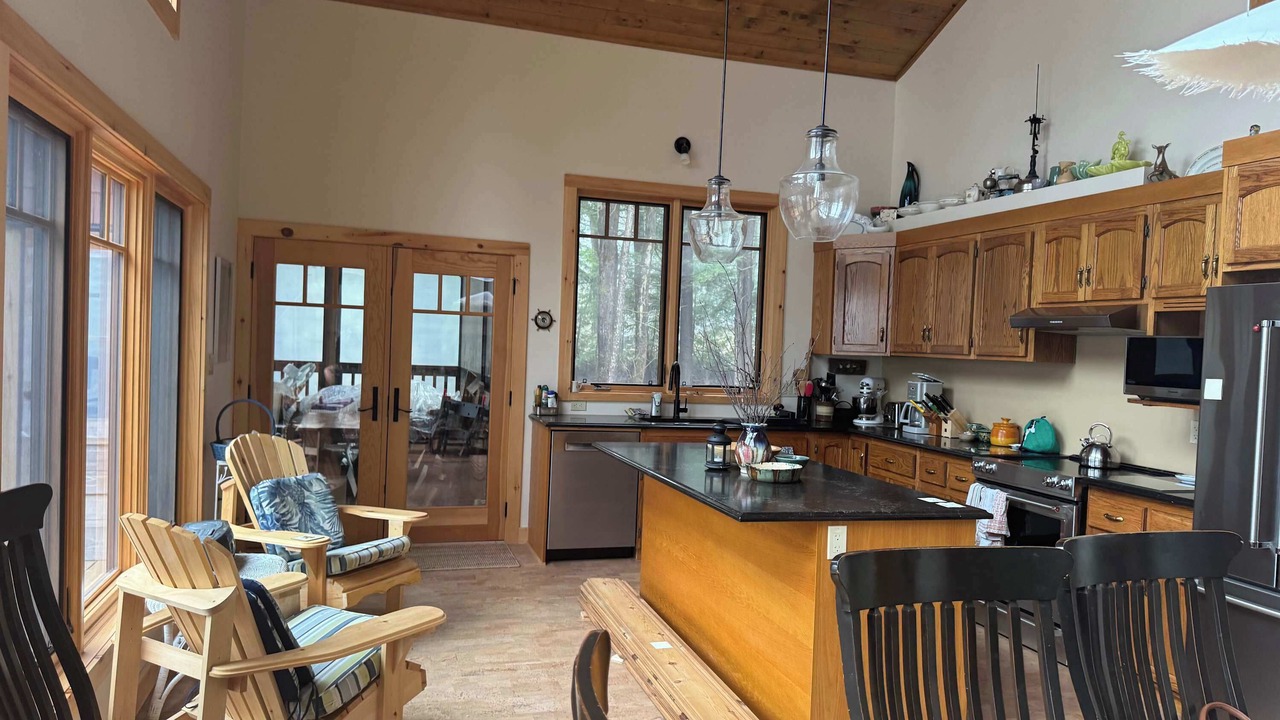 Photo of Kitchen in Georgian Bay