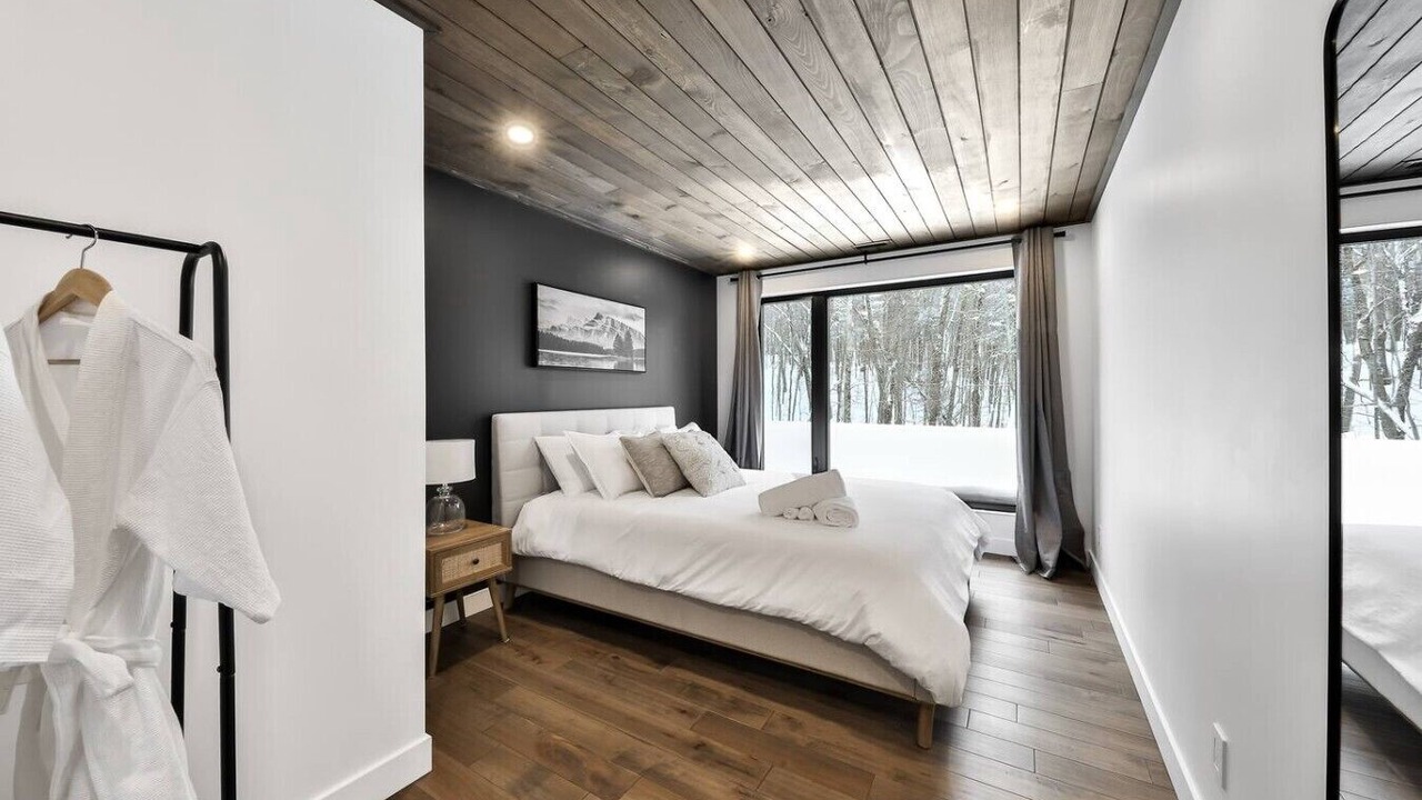 Photo of Bedroom in Saint-Faustin-Lac-Carre