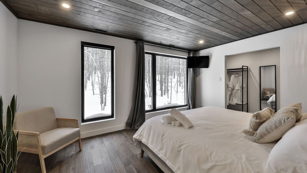 Photo of Bedroom in Saint-Faustin-Lac-Carre