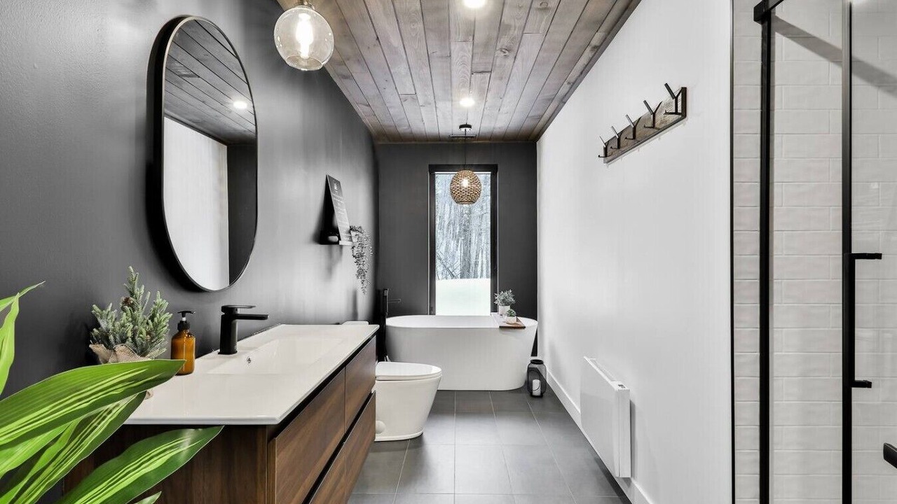 Photo of Bathroom in Saint-Faustin-Lac-Carre