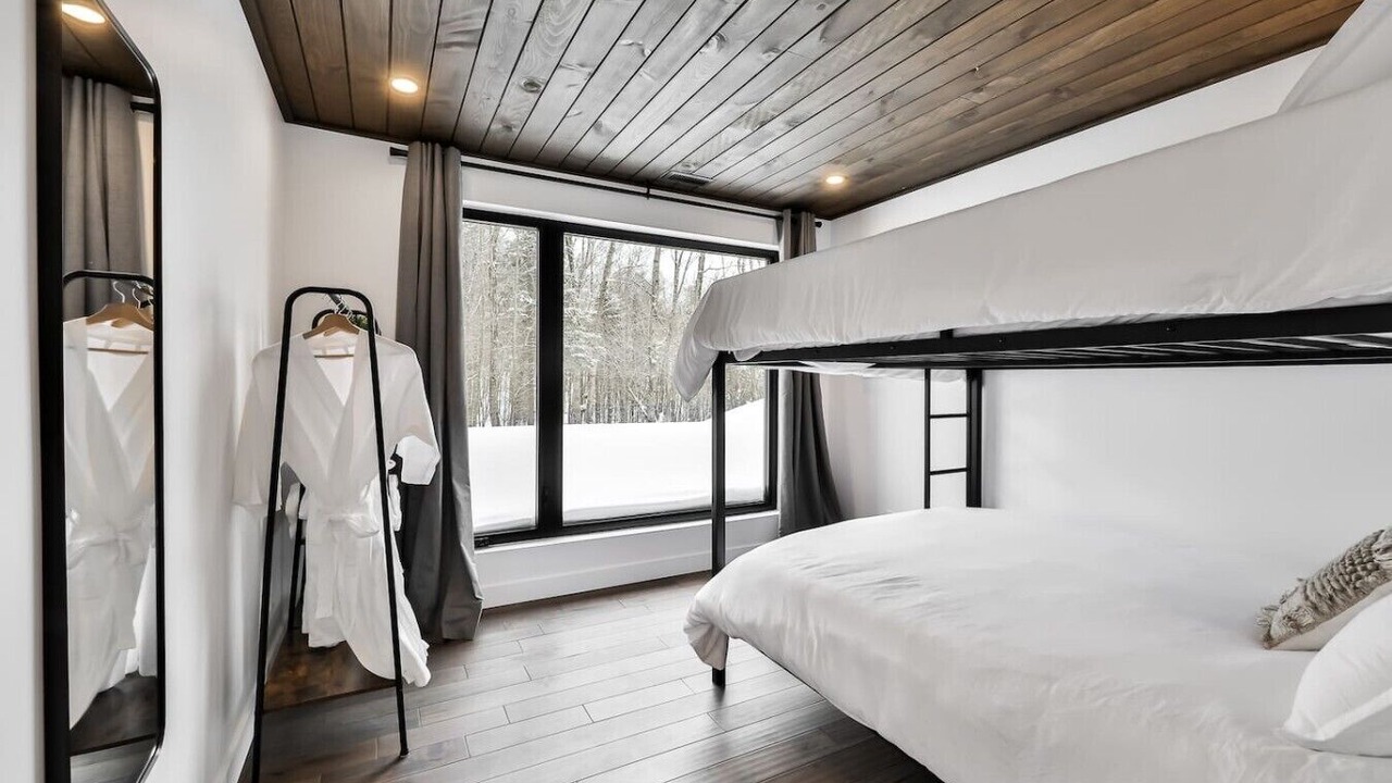 Photo of Bedroom in Saint-Faustin-Lac-Carre
