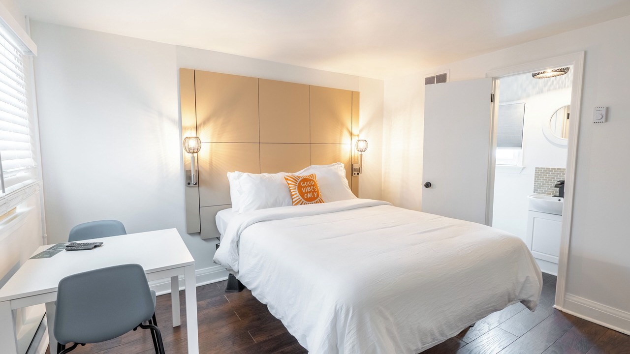 Photo of Bedroom in Lambton Shores