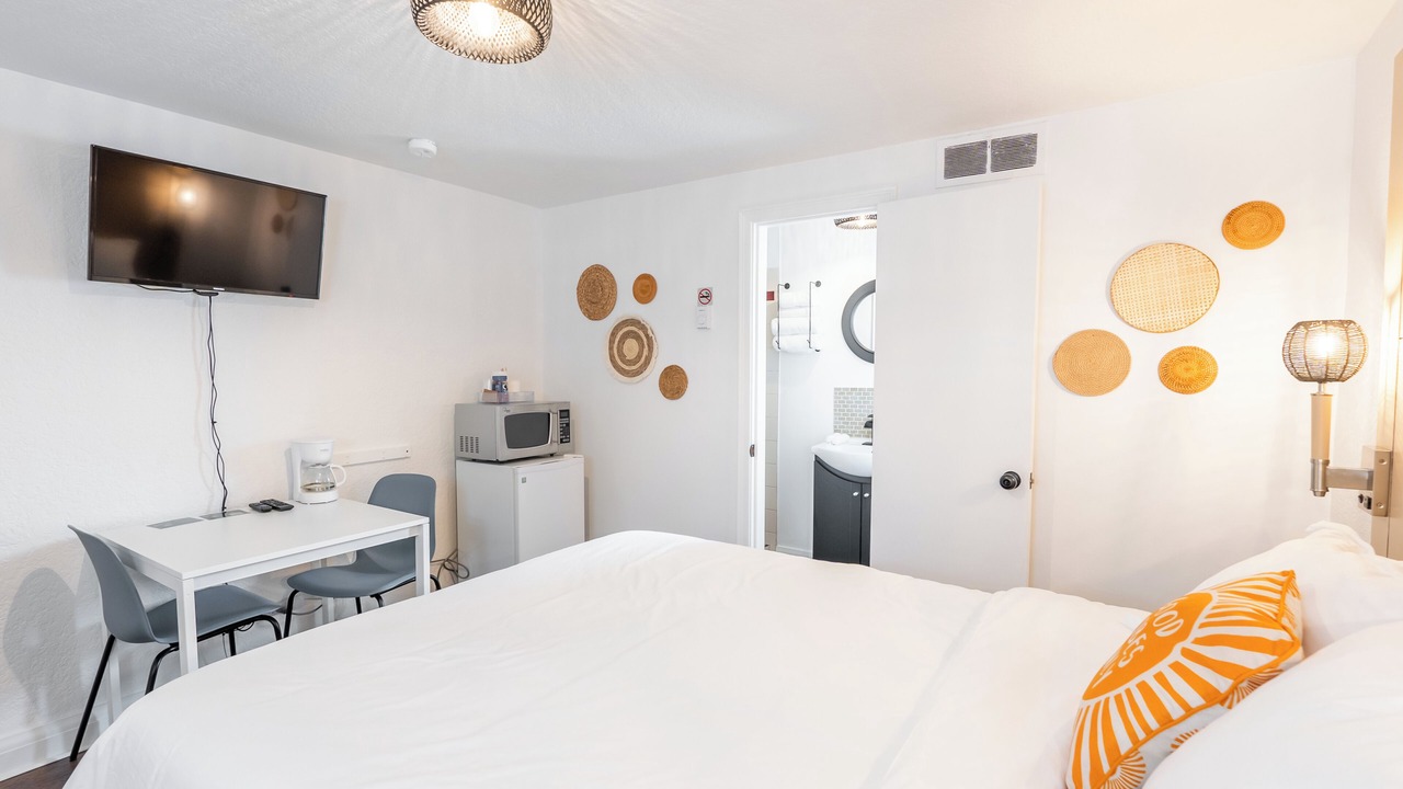 Photo of Bedroom in Lambton Shores
