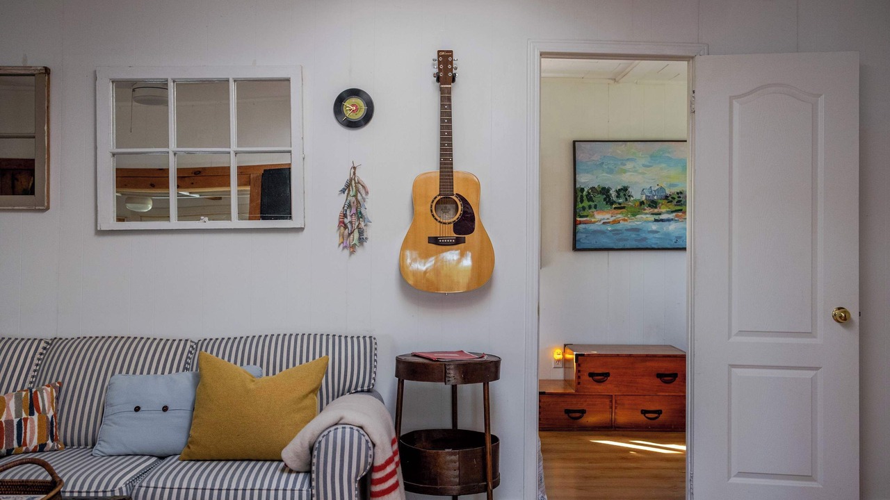 Photo of Livingroom in Adolphustown