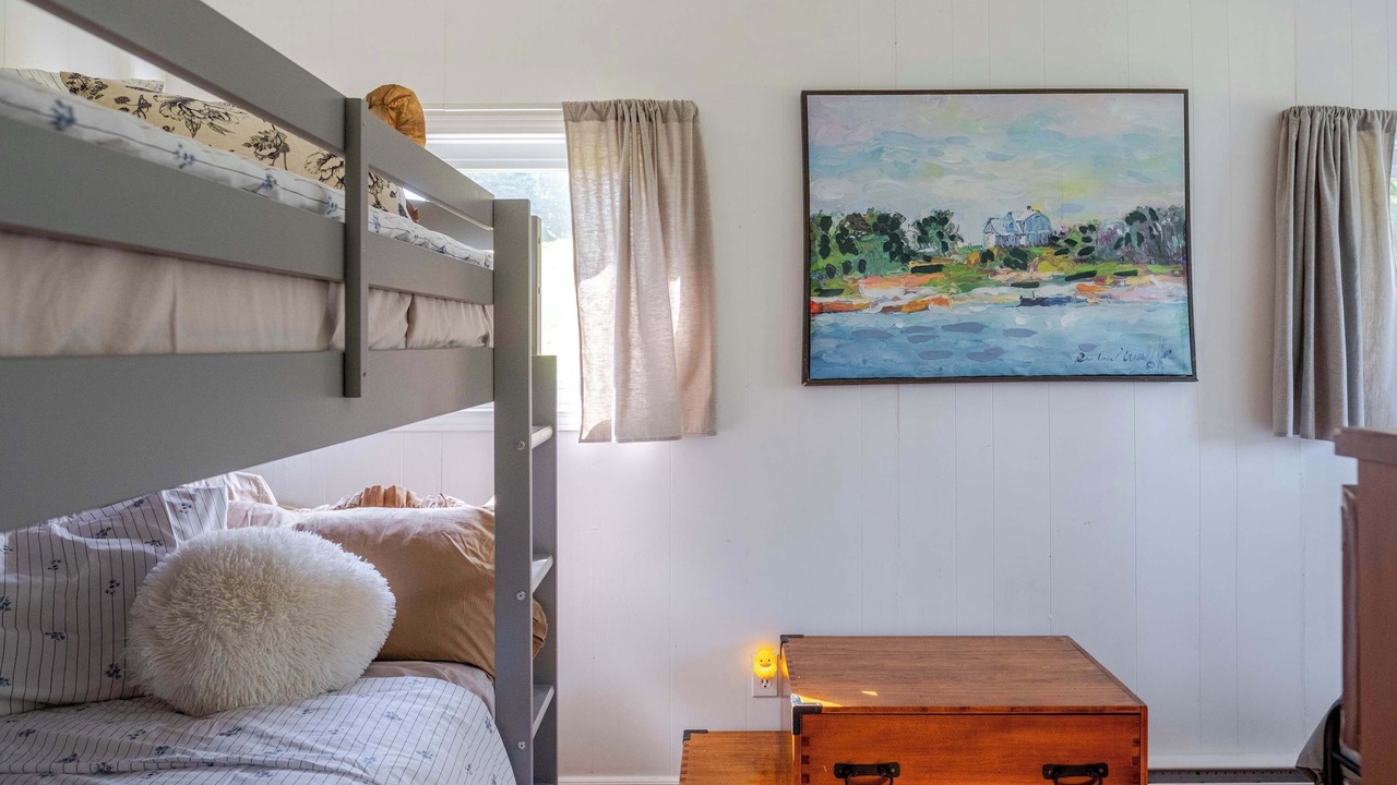 Photo of Bedroom in Adolphustown