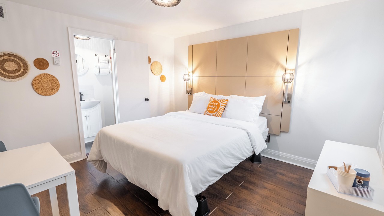 Photo of Bedroom in Lambton Shores