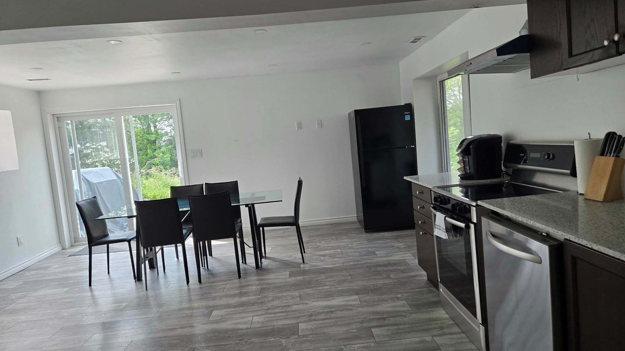 Photo of Kitchen in Mono