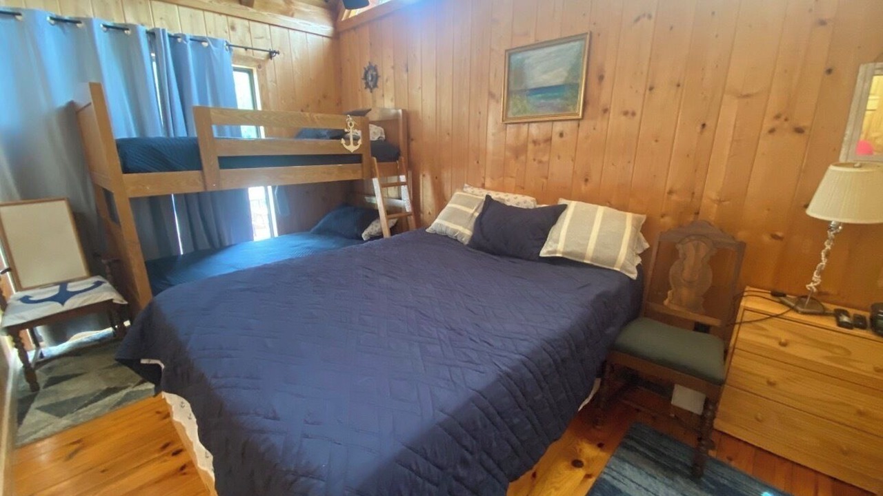 Photo of Bedroom in Six Mile