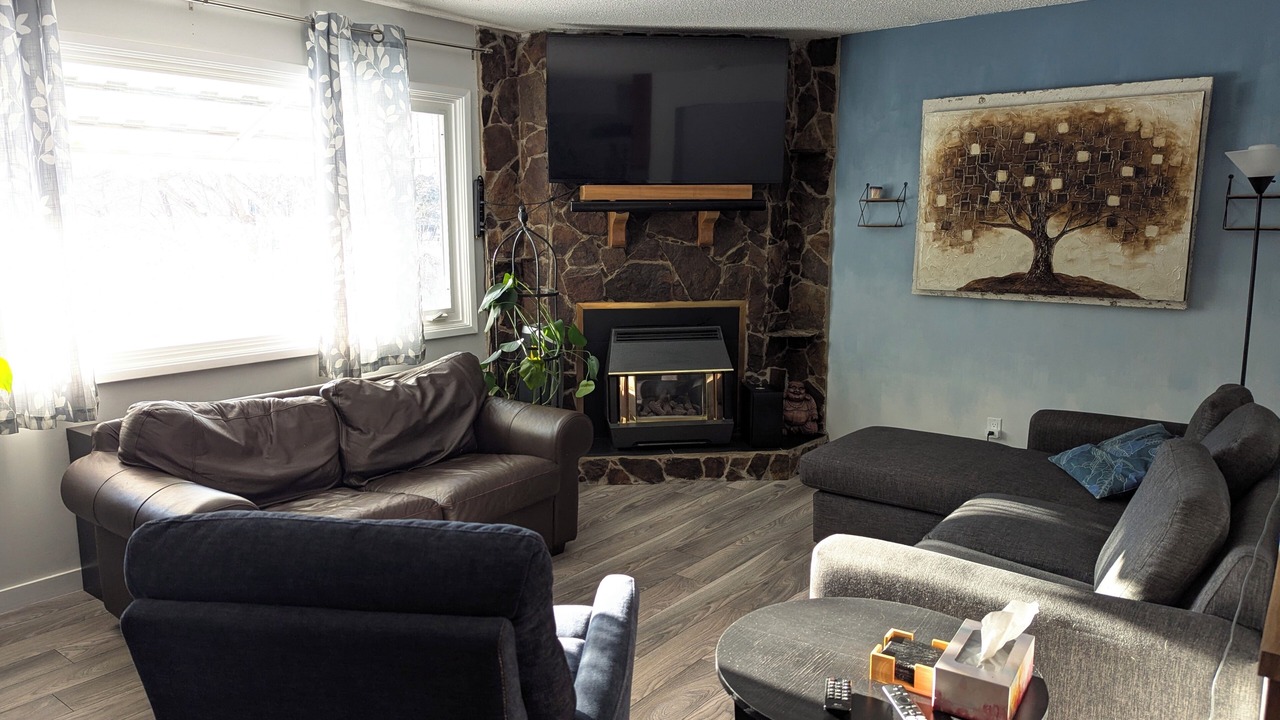 Photo of Livingroom in Southeast Calgary