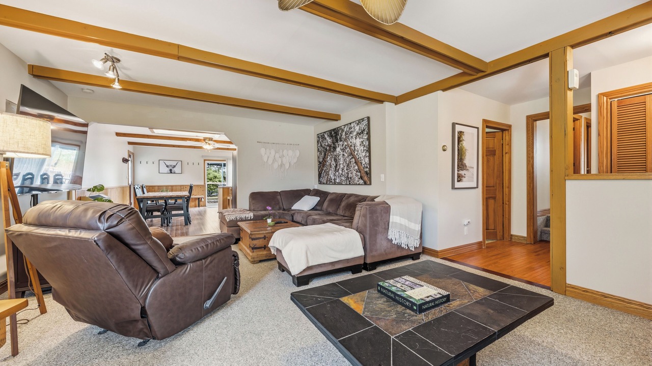 Photo of Livingroom in Lambton Shores