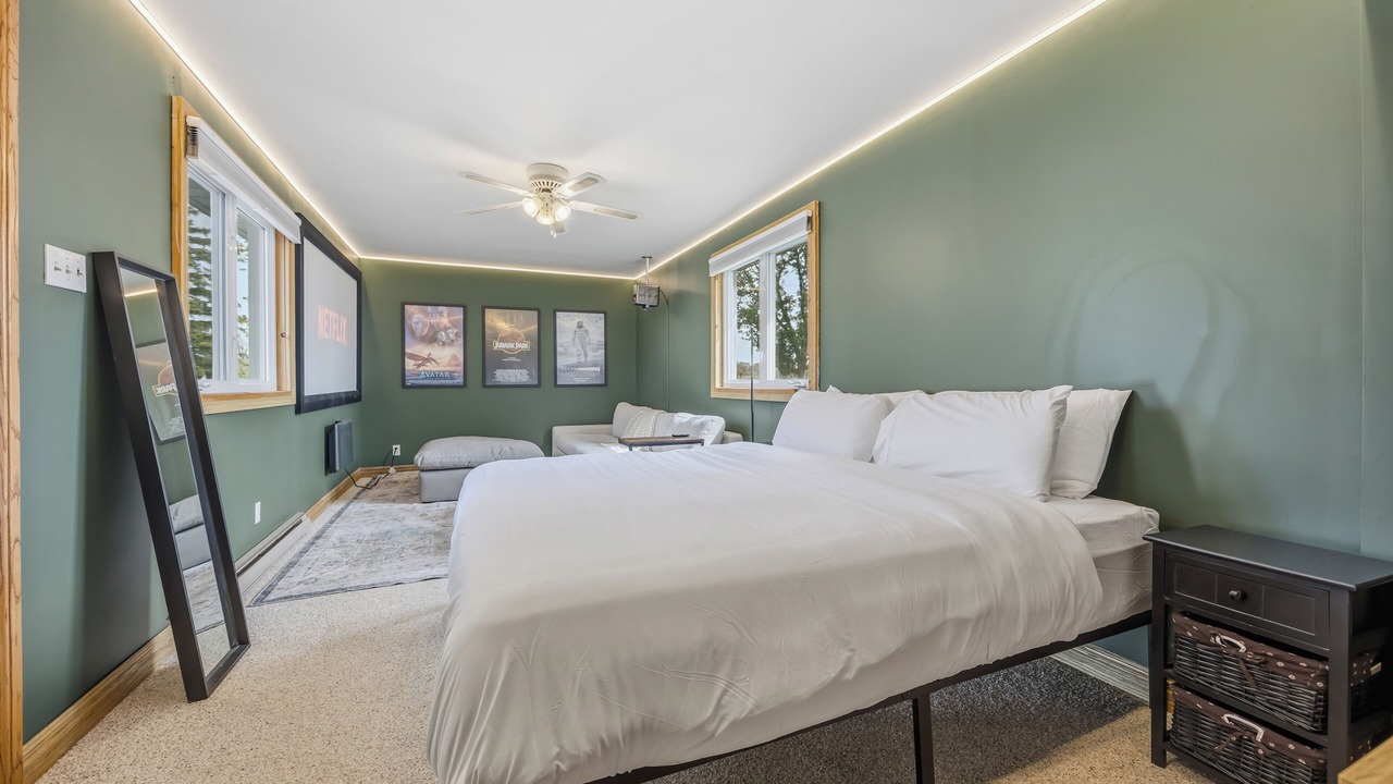 Photo of Bedroom in Lambton Shores