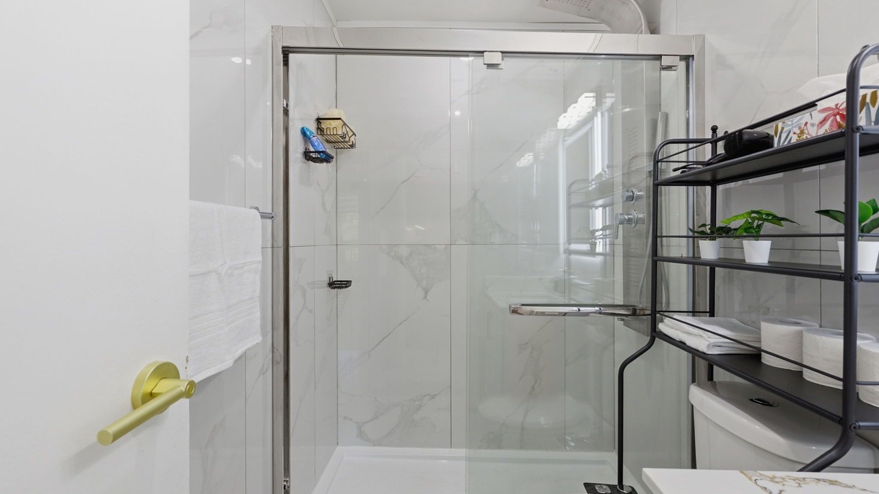 Photo of Bathroom in Parkdale