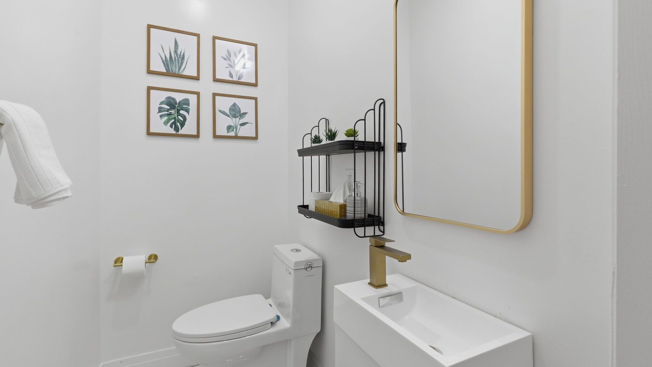 Photo of Bathroom in Parkdale