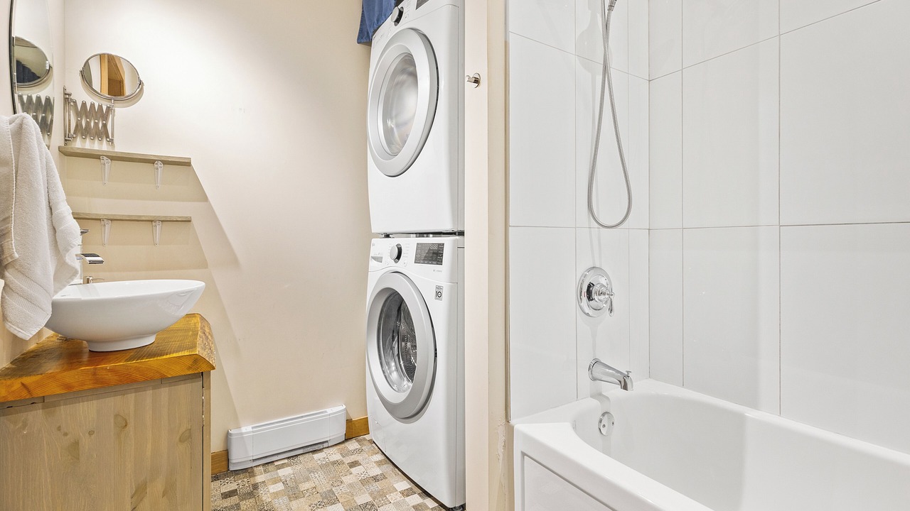 Photo of Bathroom in Lac Superieur Village