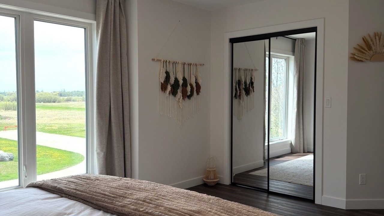 Photo of Bedroom in Gimli