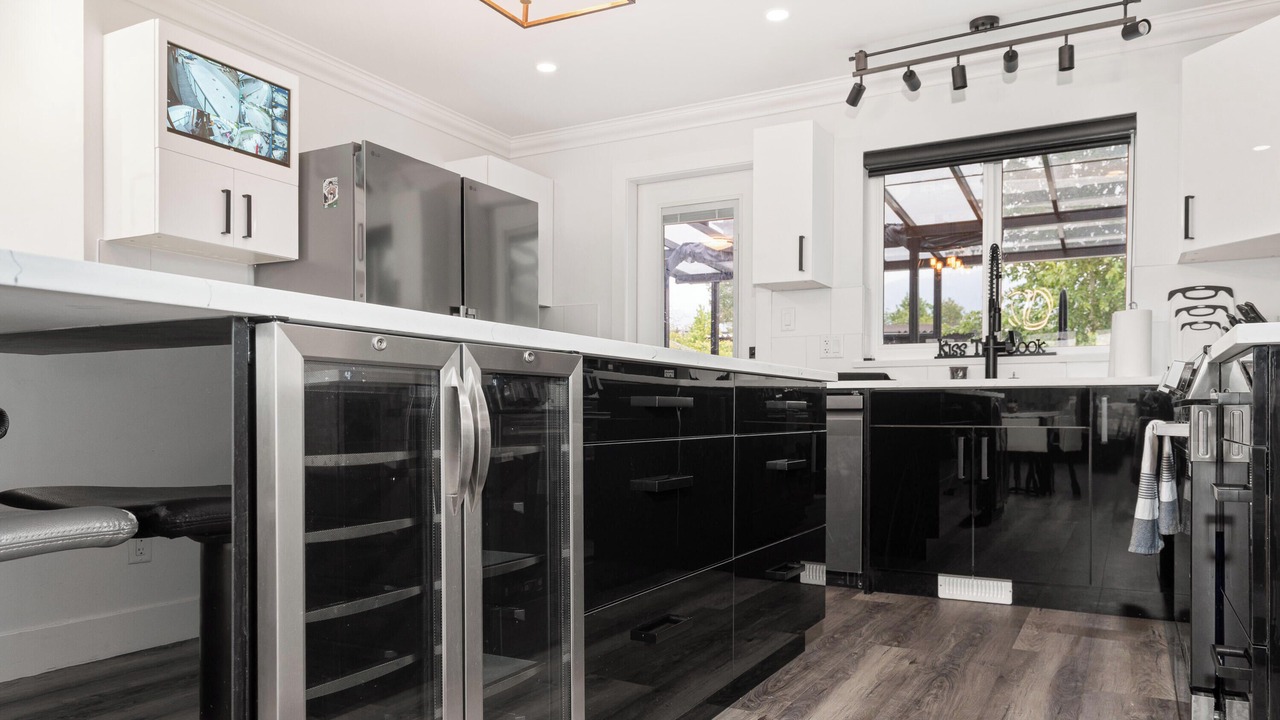 Photo of Kitchen in West Vancouver