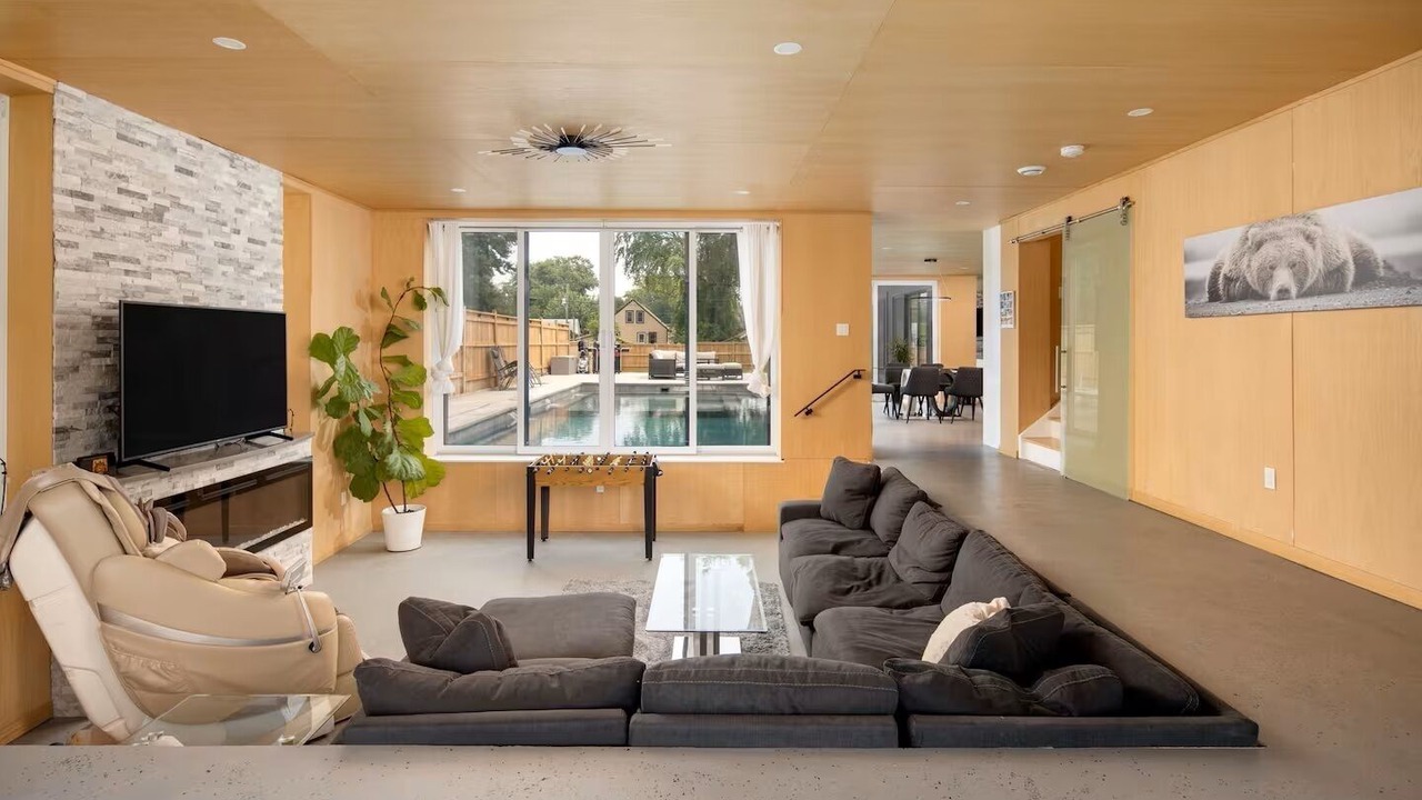 Photo of Livingroom in Woodslee