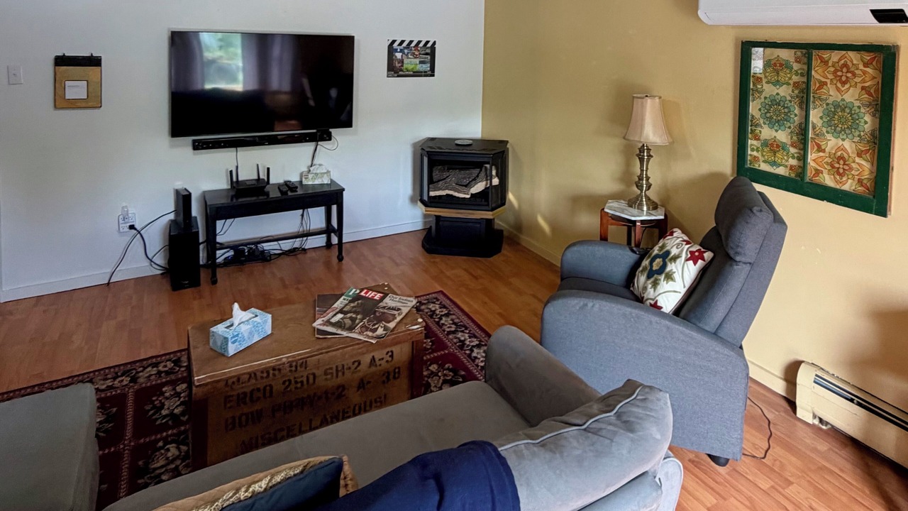 Photo of Livingroom in Island Falls