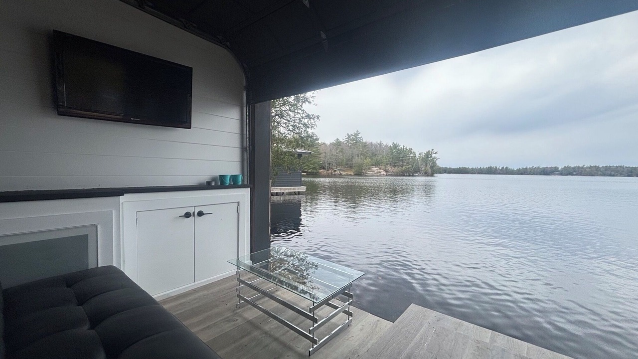 Photo of Patio Balcony in Georgian Bay